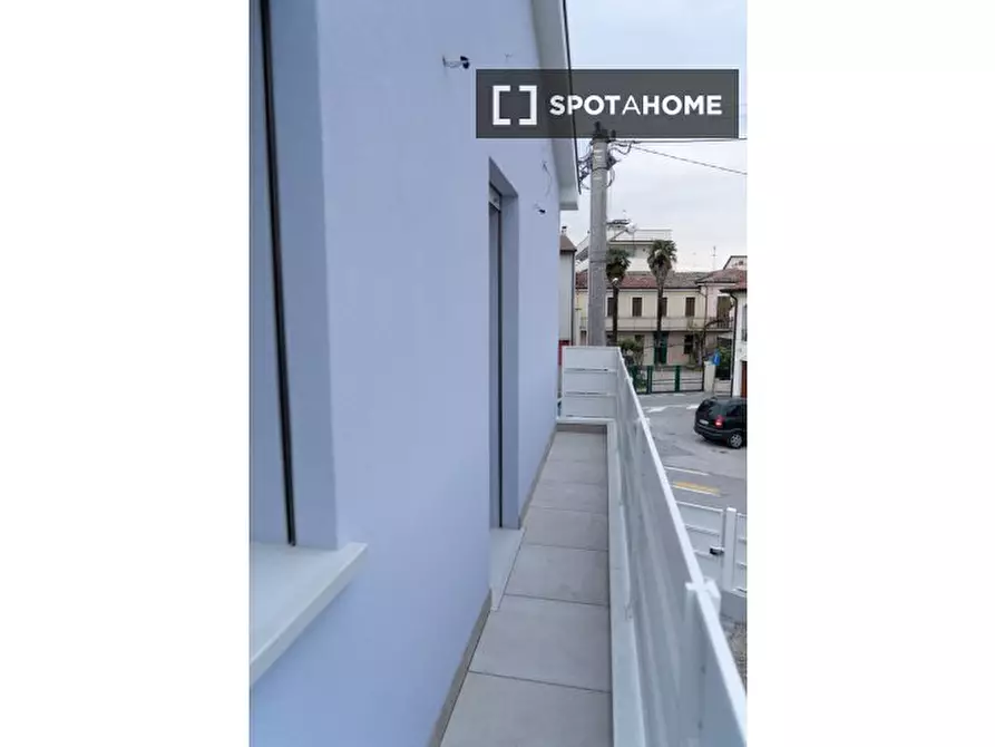 Immagine 16 di Camera condivisa in affitto  in Via Vecchia a Padova