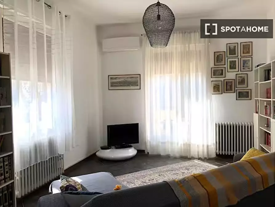 Immagine 7 di Appartamento in affitto  in Via Filippo Schiassi a Bologna