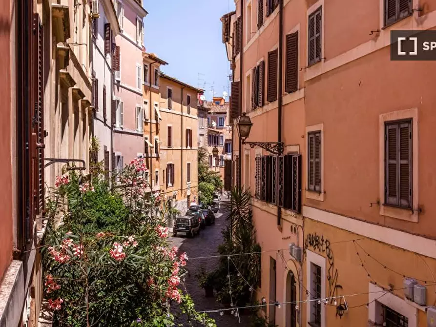 Immagine 3 di Ufficio in affitto  in Vicolo del Bologna a Roma