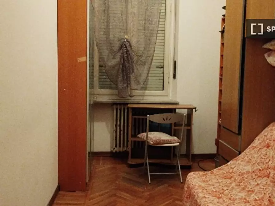 Immagine 1 di Camera condivisa in affitto  in Via Borgomanero a Torino