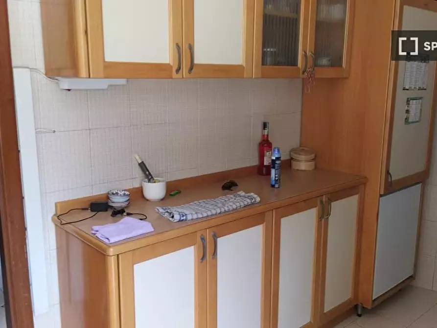 Immagine 9 di Camera condivisa in affitto  in Via Montesilvano a Napoli