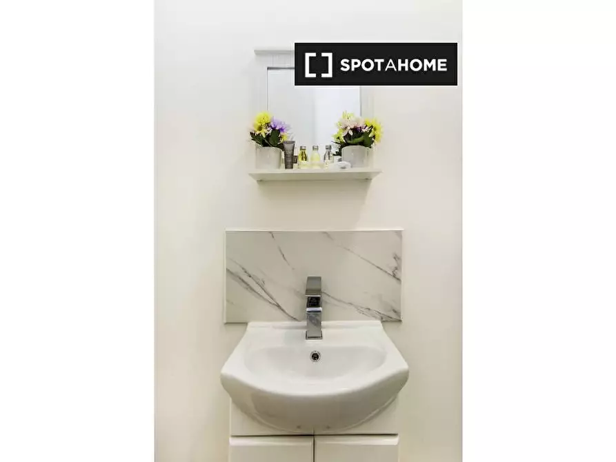 Immagine 18 di Appartamento in affitto  in Unit West Wing Oslo House a Hackney