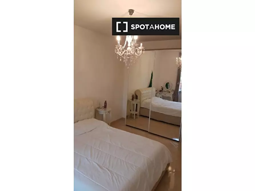 Immagine 11 di Camera condivisa in affitto  in Via Alba, 00182 Roma RM, Italy a Roma