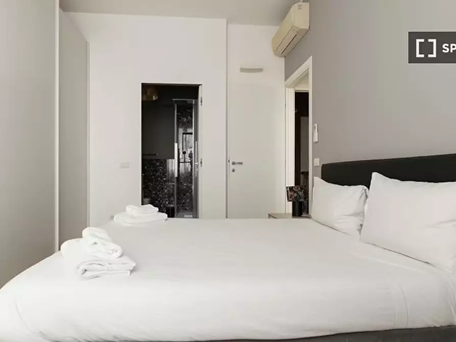 Immagine 19 di Appartamento in affitto  in Via Monviso a Milano