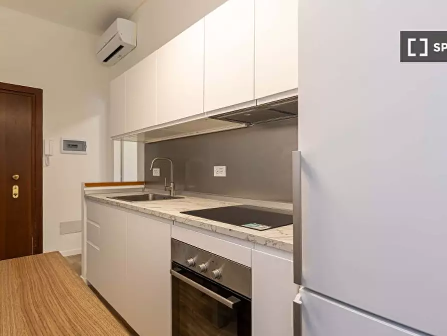 Immagine 1 di Appartamento in affitto  in Via Vittorio Scialoia a Milano