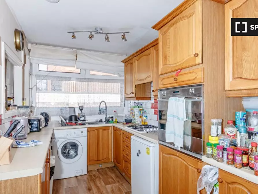 Immagine 2 di Camera condivisa in affitto  in Eastleigh Walk a Wandsworth