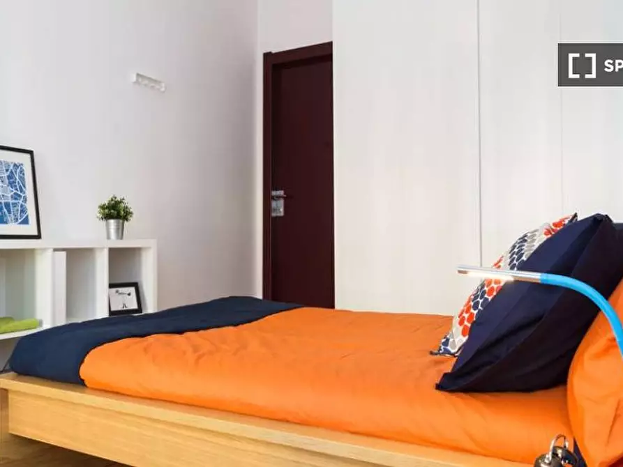 Immagine 5 di Camera condivisa in affitto  in Via Larga a Milano