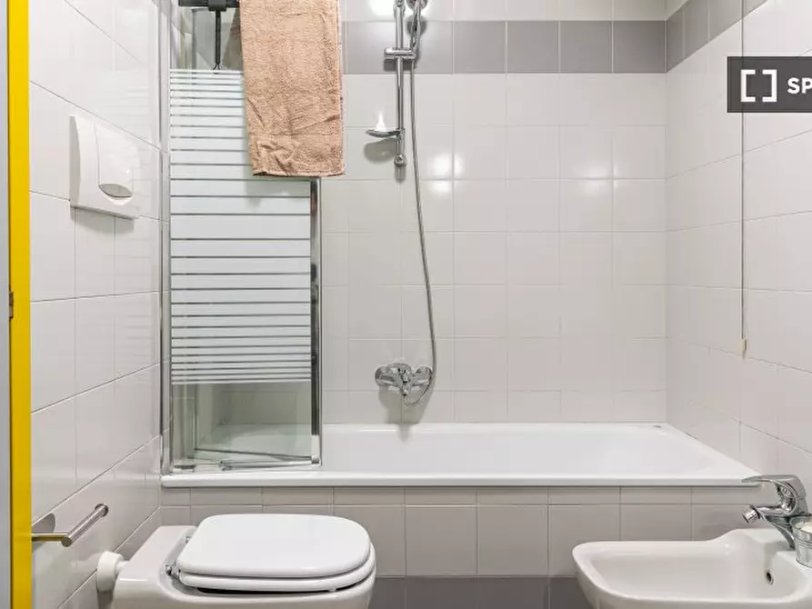 Immagine 11 di Camera condivisa in affitto  in Via del Brennero a Trento