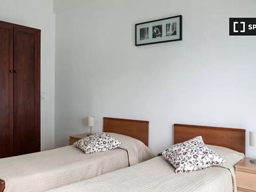 Immagine 18 di Camera condivisa in affitto  in Via Ugolino Cavalcabò a Roma