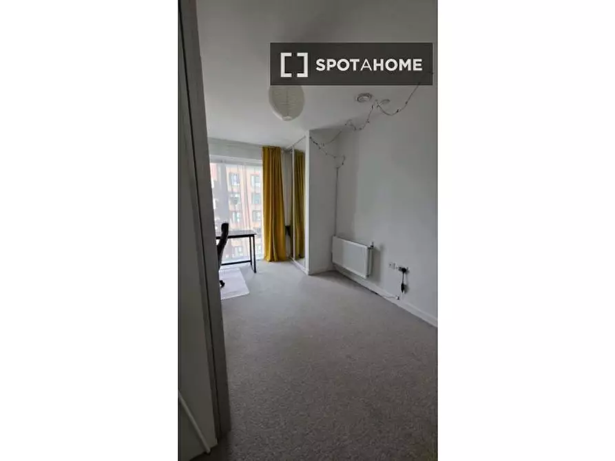 Immagine 2 di Camera condivisa in affitto  in Brownlow Rd a Ealing