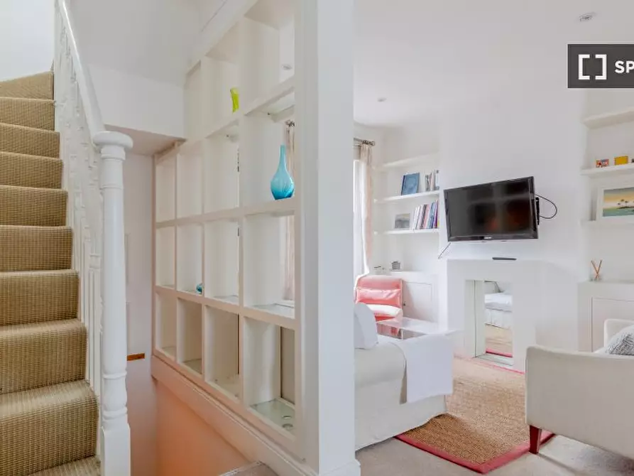 Immagine 7 di Appartamento in affitto  in Hannell Rd a Hammersmith