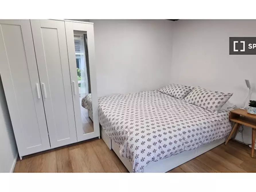 Immagine 14 di Ufficio in affitto  in Eastdean Ave a 