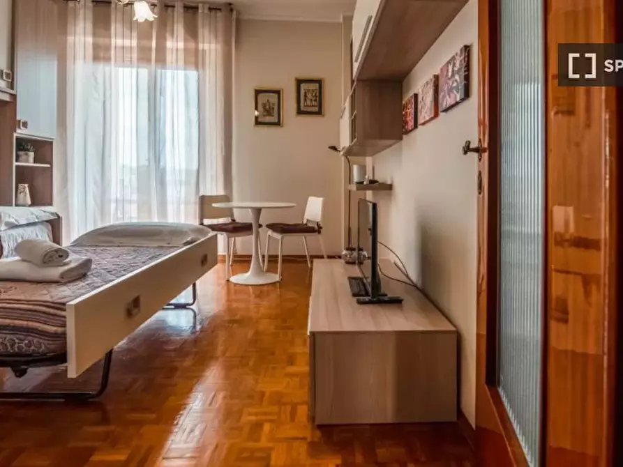 Immagine 1 di Appartamento in affitto  in Via Aretina a Firenze