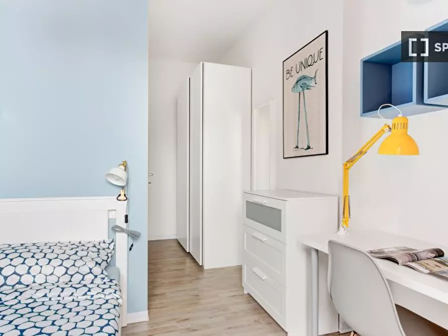 Immagine 1 di Camera condivisa in affitto  in Via Stromboli a Milano