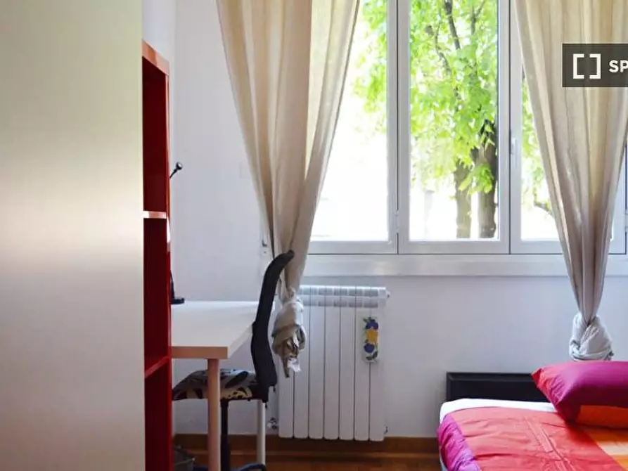 Immagine 2 di Camera condivisa in affitto  in Via Giovanni Montemartini a Milano