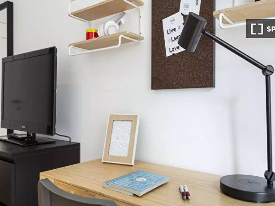 Immagine 6 di Camera condivisa in affitto  in Via Pollaiuolo a Milano