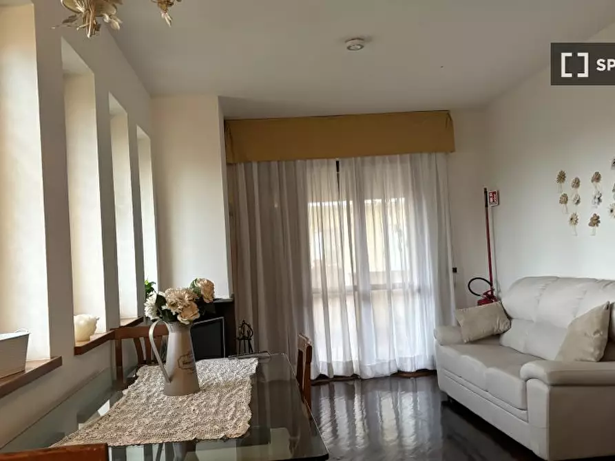 Immagine 7 di Appartamento in affitto  in Via Franco Briolini a Roma