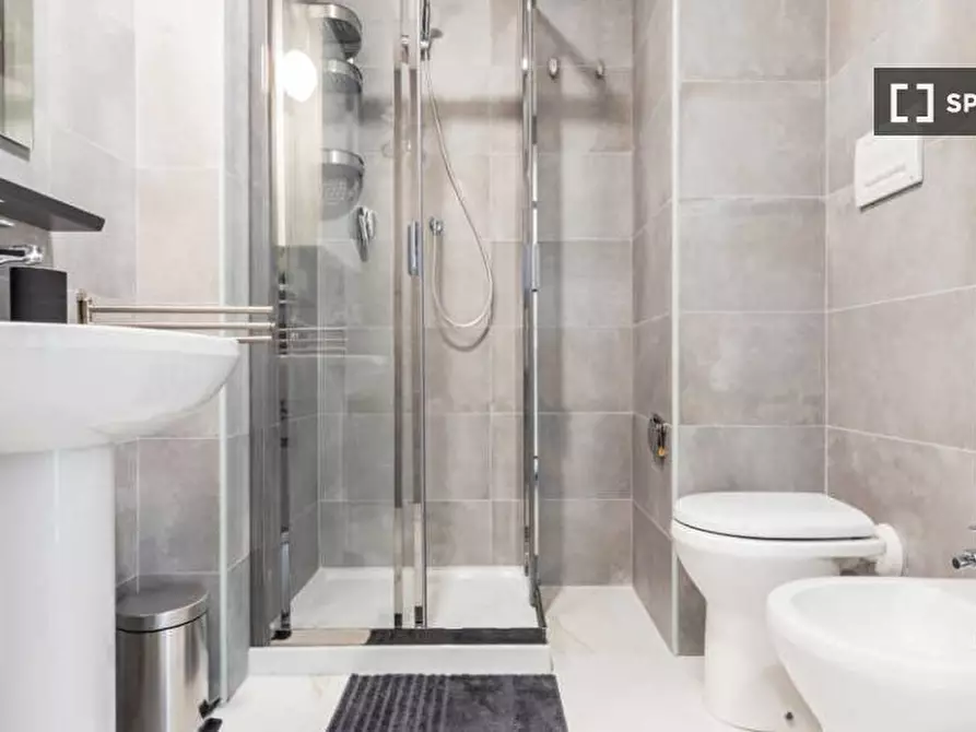 Immagine 17 di Camera condivisa in affitto  in Viale Bligny a Milano