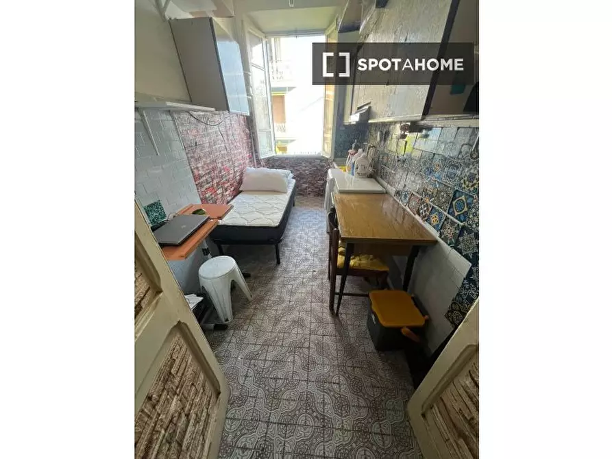 Immagine 2 di Camera condivisa in affitto  in Circonvallazione Gianicolense a Roma