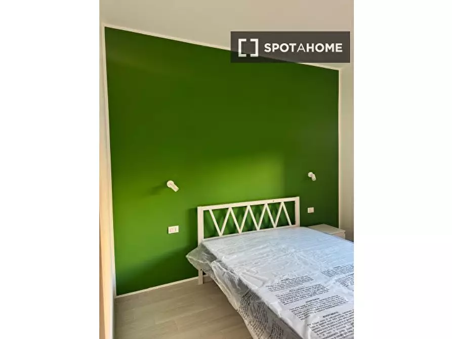 Immagine 1 di Camera condivisa in affitto  in Via Gregorio VII a Roma