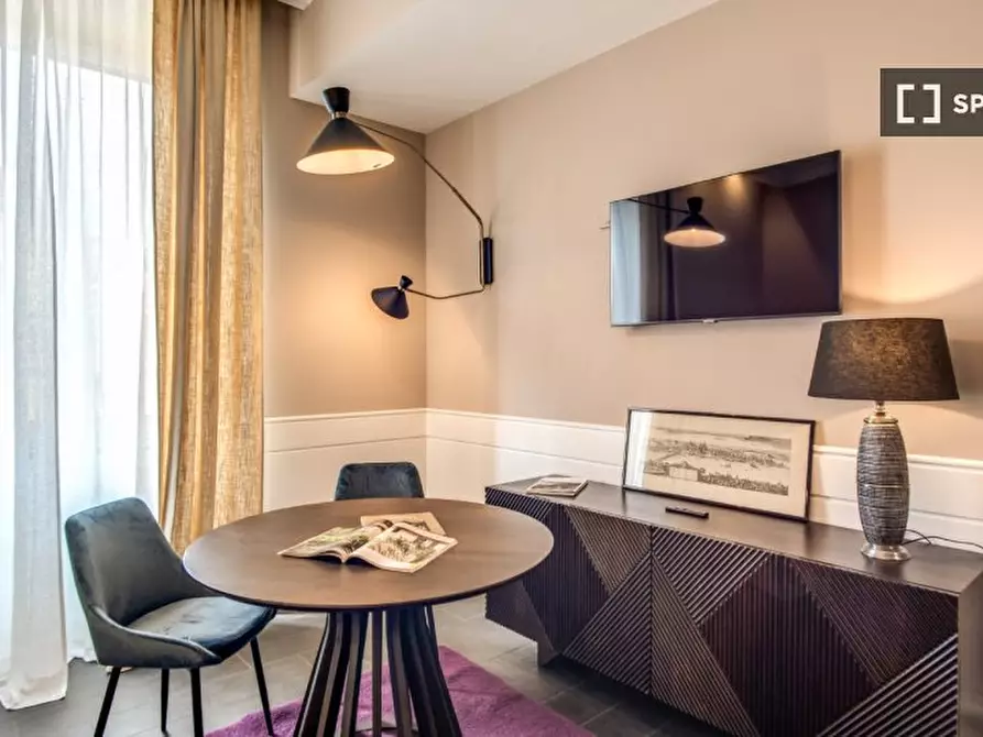 Immagine 7 di Camera condivisa in affitto  in Via Volturno a Roma