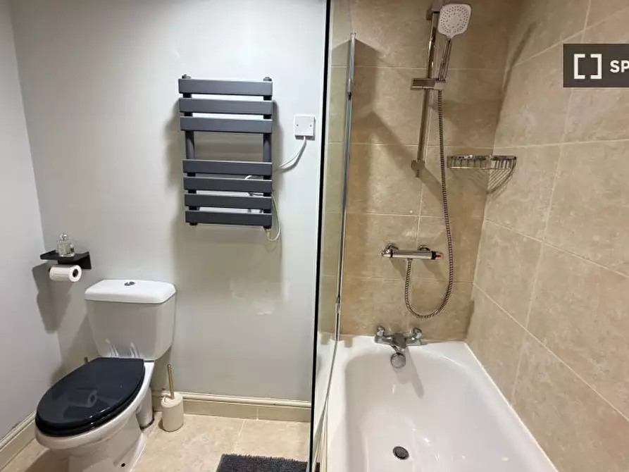 Immagine 13 di Appartamento in affitto  in Altenburg Gardens a Wandsworth