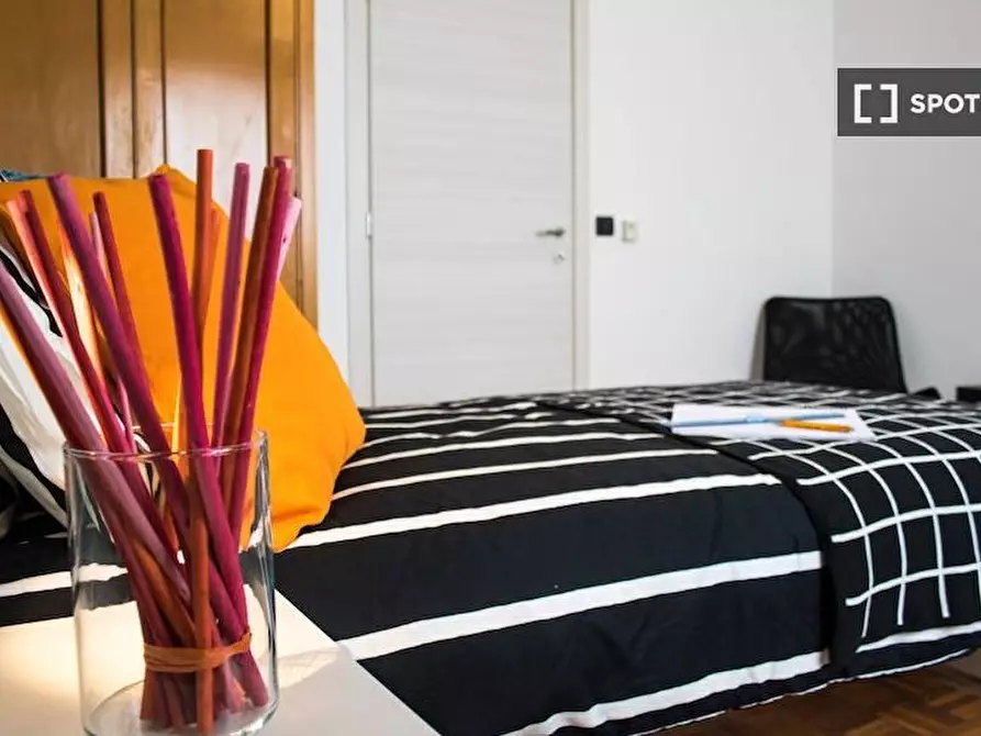 Immagine 4 di Camera condivisa in affitto  in Pusterla a Brescia