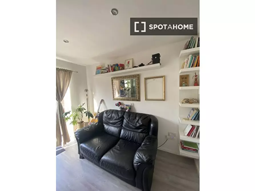 Immagine 6 di Appartamento in affitto  in Madras Road a Ilford