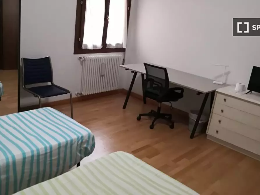 Immagine 1 di Camera condivisa in affitto  in Via Vecchia a Padova