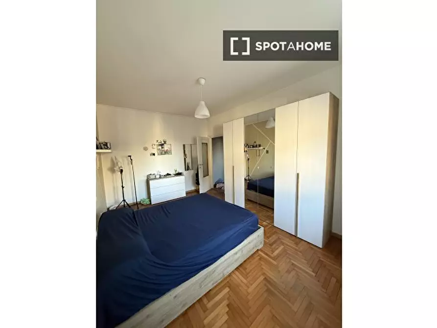 Immagine 3 di Camera condivisa in affitto  in Via Ruggero Leoncavallo a Milano
