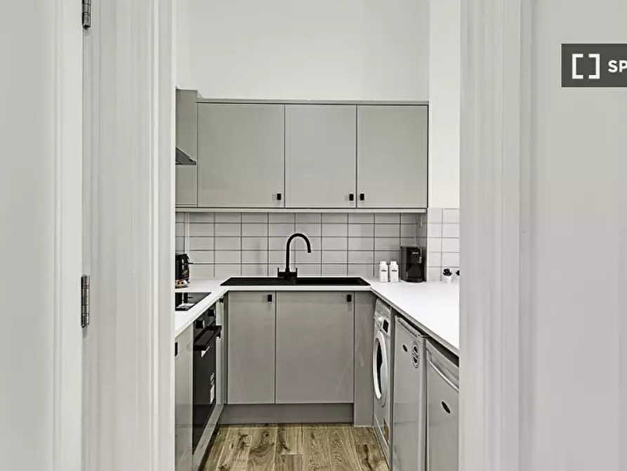 Immagine 15 di Appartamento in affitto  in Norfolk Place a Paddington