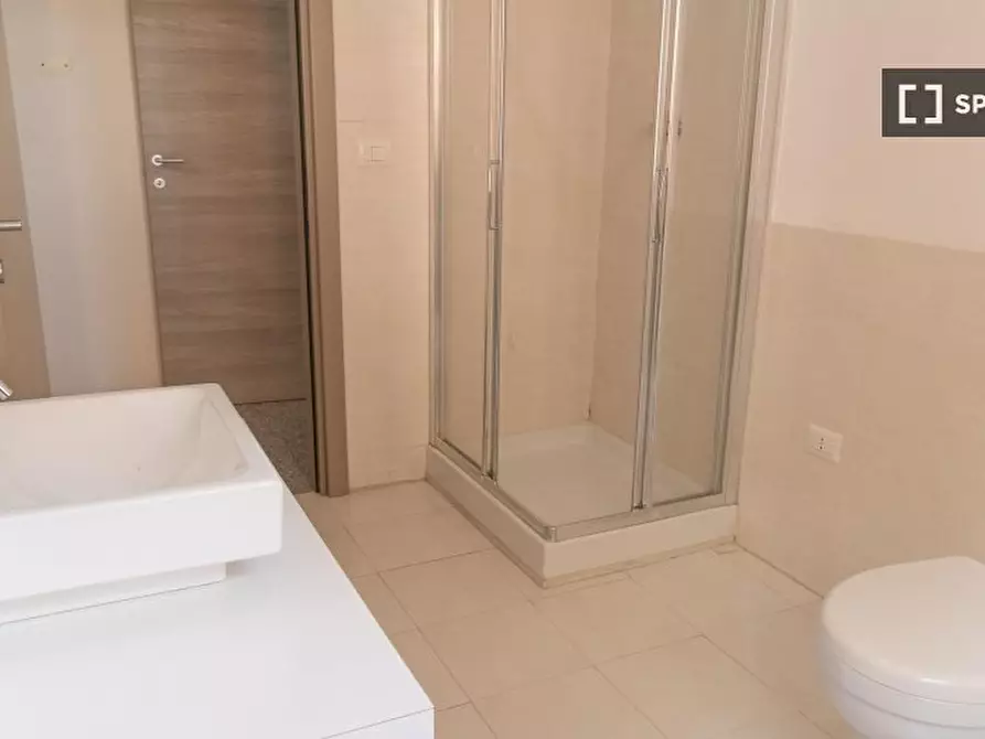 Immagine 5 di Camera condivisa in affitto  in Via Dante a Cagliari