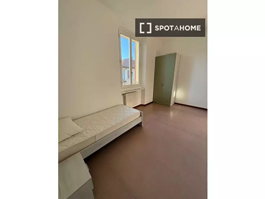Immagine 3 di Camera condivisa in affitto  in Via Nicola Palmieri a Milano