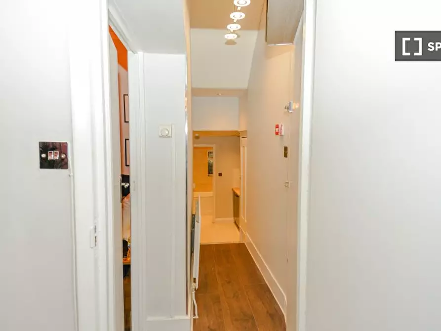 Immagine 9 di Appartamento in affitto  in A Tower Bridge Rd a Camberwell