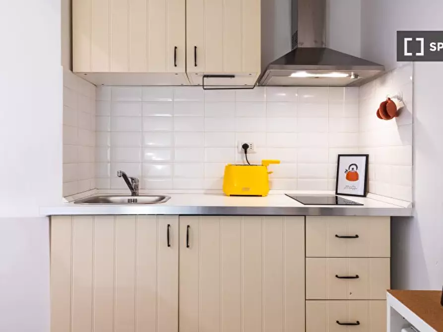 Immagine 5 di Appartamento in affitto  in Viale Giulio Cesare a Roma