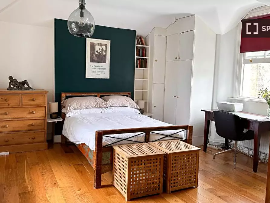 Immagine 11 di Appartamento in affitto  in Willoughby Rd, Hampstead, London NW3 1RU, UK a Camden Town