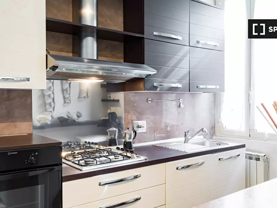 Immagine 18 di Appartamento in affitto  in Via del Gambero a Roma