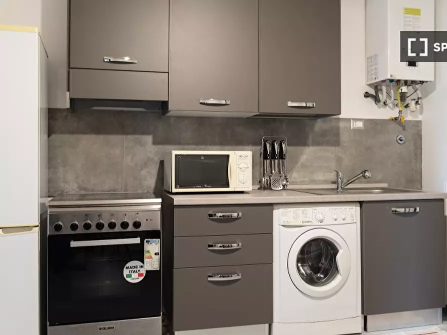 Immagine 5 di Appartamento in affitto  in Viale Puglie a Milano