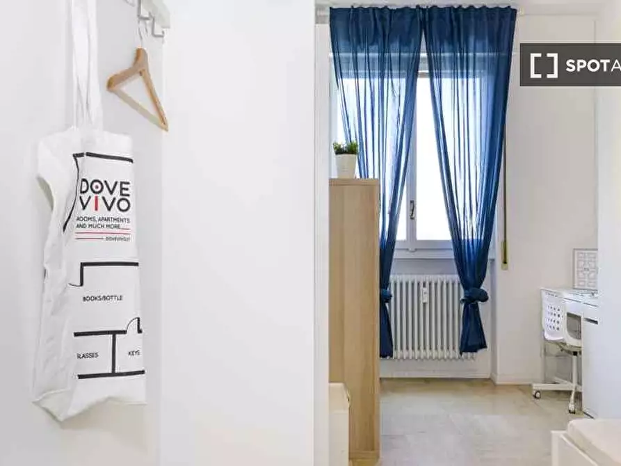 Immagine 6 di Camera condivisa in affitto  in Via Sulmona a Milano