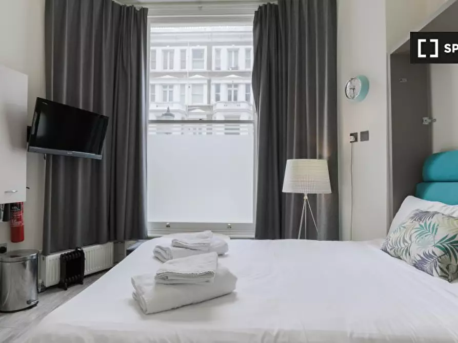 Immagine 12 di Ufficio in affitto  in Nevern Rd a Kensington