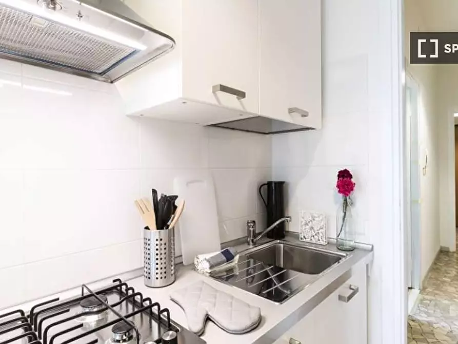 Immagine 17 di Camera condivisa in affitto  in Via Moncalvo a Milano