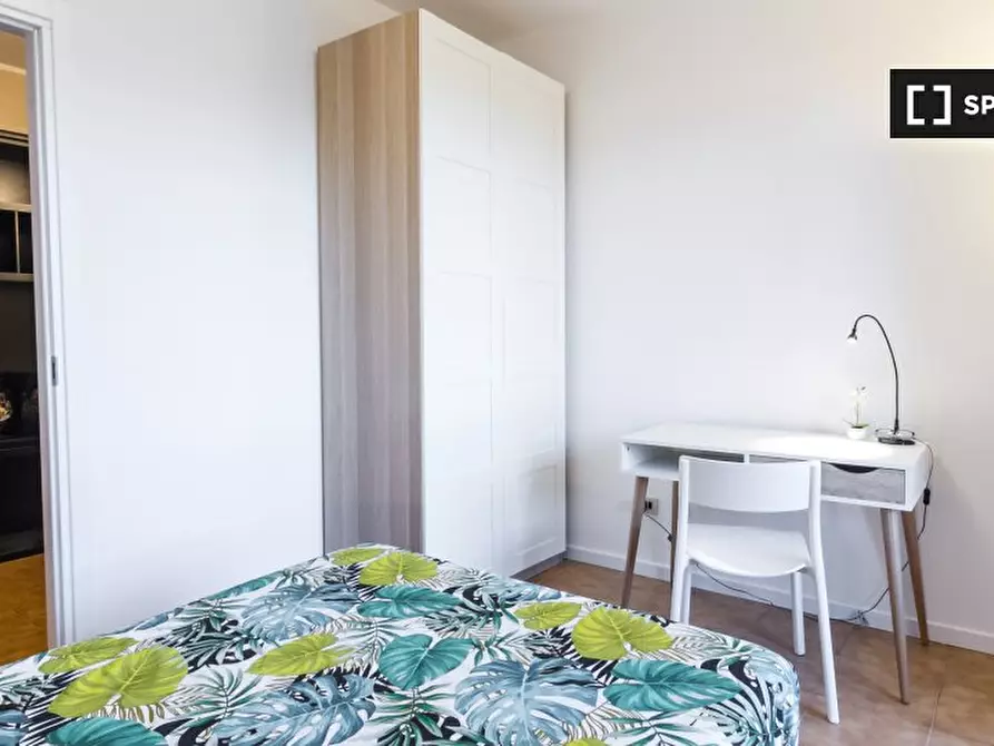 Immagine 4 di Camera condivisa in affitto  in Via dei Missaglia a Milano