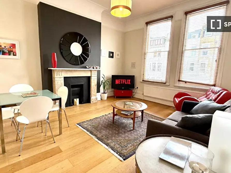Immagine 1 di Appartamento in affitto  in Sinclair Rd a Hammersmith