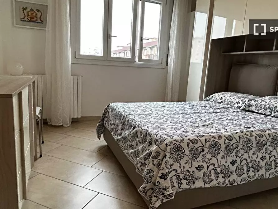 Immagine 2 di Camera condivisa in affitto  in Via Appennini a Milano