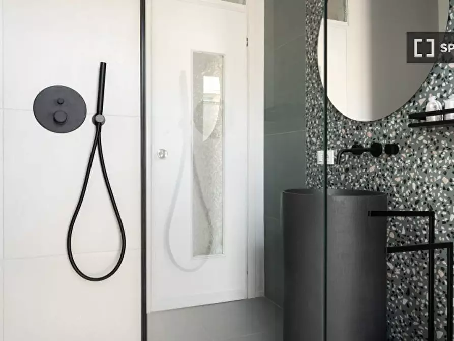 Immagine 10 di Appartamento in affitto  in Via Val d'Ossola a Milano