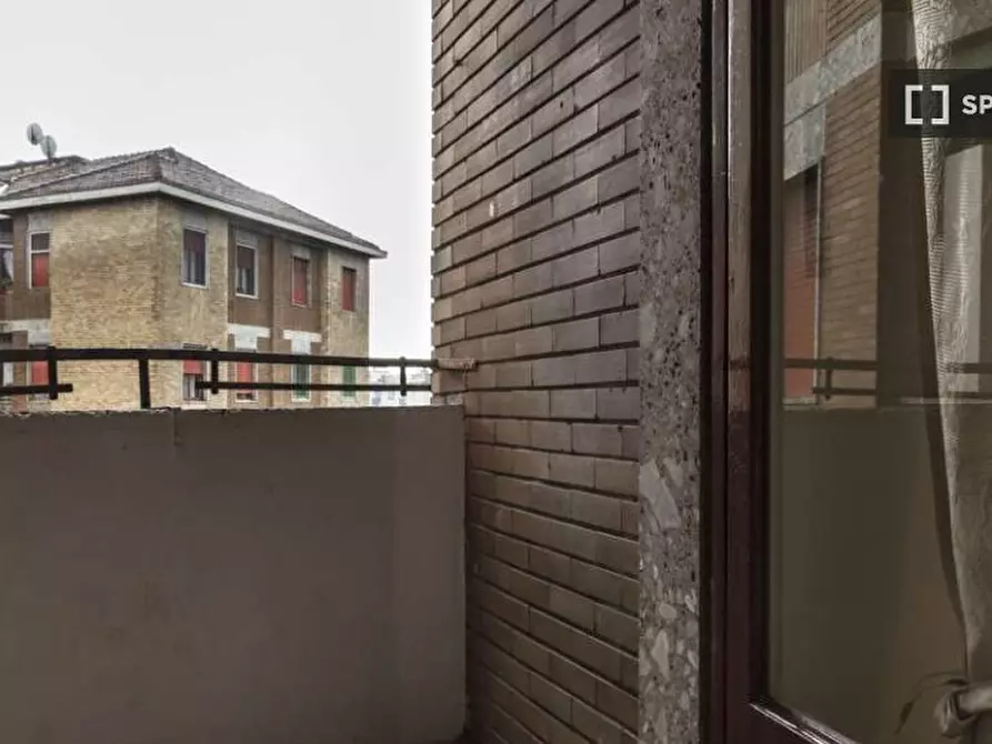Immagine 17 di Camera condivisa in affitto  in Via Salvatore Barzilai a Milano