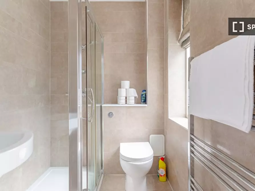 Immagine 19 di Appartamento in affitto  in a Mildenhall Rd a Hackney