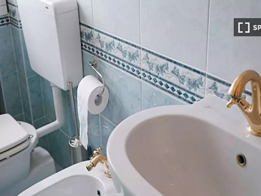 Immagine 14 di Camera condivisa in affitto  in Via Santa Croce a Bologna