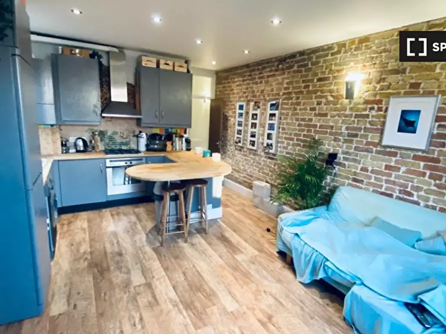 Immagine 11 di Camera condivisa in affitto  in Villiers Rd a Kingston Upon Thames