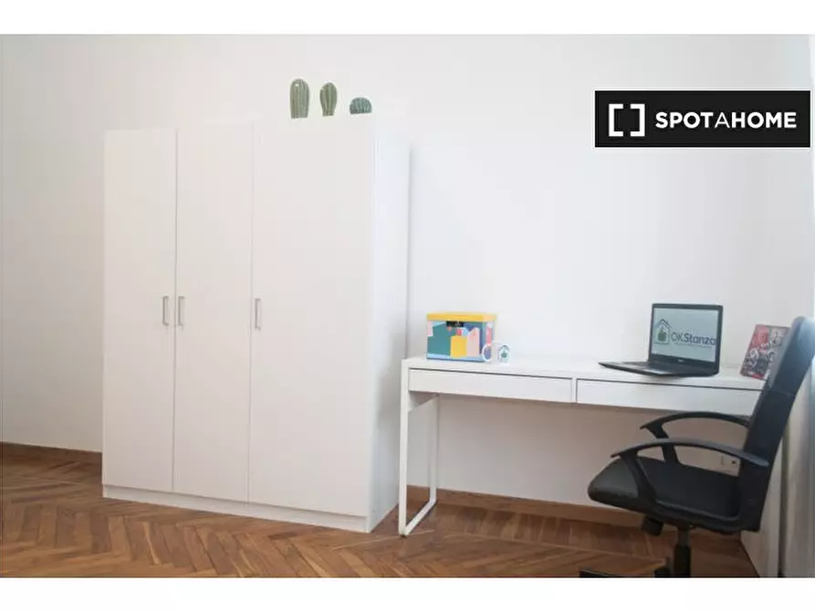 Immagine 2 di Camera condivisa in affitto  in Via Aldo Barbaro a Torino